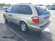 ✅ 2006 Dodge Grand Caravan SE • VIN: 1D4GP24R36B734422 • Lot: 42302517. Wystawiony na IAAI z przebiegiem 217 946 mil. Bezpłatny archiwum sprzedaży aukcyjnych z USA i szczegółowy raport historii pojazdu na DreamBid. Zdjęcie 3.