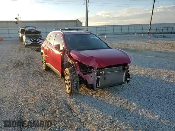 ✅ 2024 Toyota Corolla Cross XLE • VIN: 7MUDAAAGXRV083792 • Lot: 91160195. Listed on Copart with 31,036 mi. Free auction sales archive from the USA and detailed vehicle history report at DreamBid. Image 15.