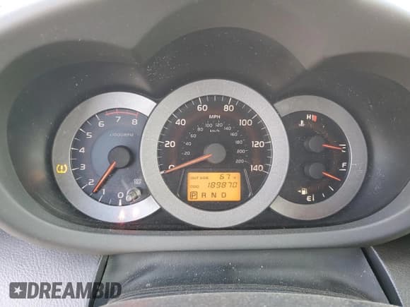 ✅ 2006 Toyota RAV4 Sport • VIN: JTMZD32V065008293 • Lot: 82583285. Wystawiony na Copart z przebiegiem 189 870 mil. Bezpłatny archiwum sprzedaży aukcyjnych z USA i szczegółowy raport historii pojazdu na DreamBid. Zdjęcie 9.