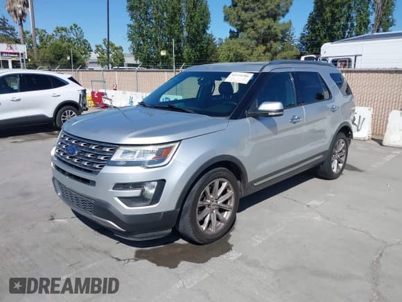 ✅ 2016 Ford Explorer Limited • VIN: 1FM5K7F81GGA77138 • Lot: 42374286. Wystawiony na IAAI z przebiegiem 130 697 mil. Bezpłatny archiwum sprzedaży aukcyjnych z USA i szczegółowy raport historii pojazdu na DreamBid. Zdjęcie 18.