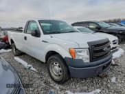 ✅ 2014 Ford F-150 XL • VIN: 1FTMF1CM7EKE21567 • Lot: 90291515. Wystawiony na Copart z przebiegiem 166 772 mil. Bezpłatny archiwum sprzedaży aukcyjnych z USA i szczegółowy raport historii pojazdu na DreamBid. Zdjęcie 4.