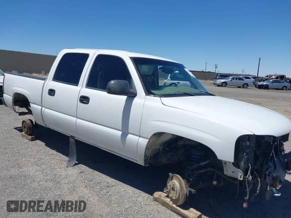 ✅ 2006 GMC Sierra 1500 SLE1 • VIN: 2GTEC13T461103654 • Lot: 42270978. Listed on IAAI with Not provided. Free auction sales archive from the USA and detailed vehicle history report at DreamBid. Image 1.
