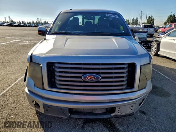 ✅ 2011 Ford F-150 XLT • VIN: 1FTFW1CF9BKD76105 • Lot: 94693155. Wystawiony na Copart z przebiegiem 134 793 mil. Bezpłatny archiwum sprzedaży aukcyjnych z USA i szczegółowy raport historii pojazdu na DreamBid. Zdjęcie 5.