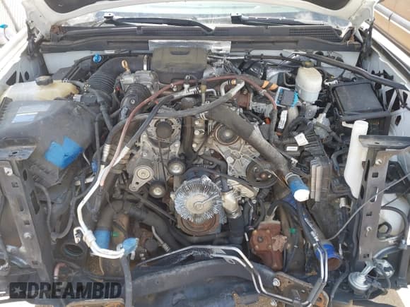 ✅ 2016 GMC Sierra 2500HD Denali • VIN: 1GT12UE87GF127291 • Lot: 42687256. Listed on IAAI with 84,218 mi. Free auction sales archive from the USA and detailed vehicle history report at DreamBid. Image 18.