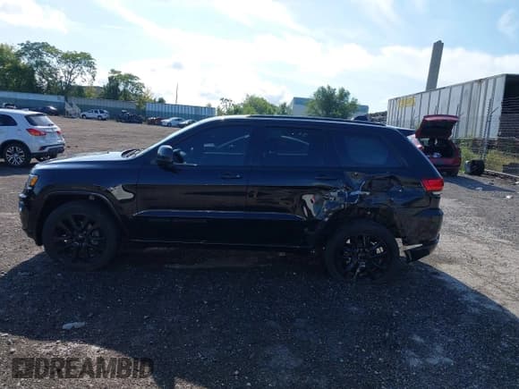 ✅ 2019 Jeep Grand Cherokee Upland • VIN: 1C4RJFAG7KC837588 • Lot: 43133931. Listed on IAAI with 54,388 mi. Free auction sales archive from the USA and detailed vehicle history report at DreamBid. Image 14.