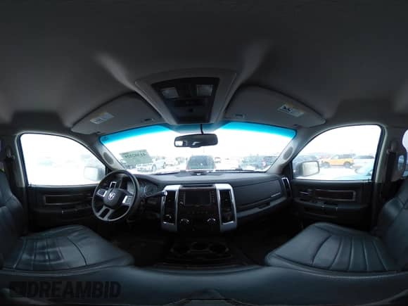 2010 Dodge 1500 Sport z VIN 1D7RV1CT6AS215298, wystawiony jako IAAI lot #41302229 z przebiegiem 299 836 mil mil oraz . Historia ofert i sprzedaży dostępna na DreamBid. Obrazek 18.