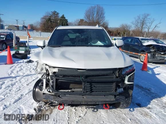 2022 Chevrolet Tahoe Z71 z VIN 1GNSKPKD6NR146098, wystawiony jako IAAI lot #41340984 z przebiegiem 44 082 mil mil oraz . Historia ofert i sprzedaży dostępna na DreamBid. Obrazek 13.