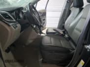 ✅ 2015 Buick Encore Leather • VIN: KL4CJGSB5FB245434 • Lot: 80823955. Wystawiony na Copart z przebiegiem 93 754 mil. Bezpłatny archiwum sprzedaży aukcyjnych z USA i szczegółowy raport historii pojazdu na DreamBid. Zdjęcie 7.