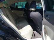 ✅ 2010 Lexus IS 250 • VIN: JTHBF5C22A5110262 • Lot: 42302409. Wystawiony na IAAI z przebiegiem 287 778 mil. Bezpłatny archiwum sprzedaży aukcyjnych z USA i szczegółowy raport historii pojazdu na DreamBid. Zdjęcie 8.