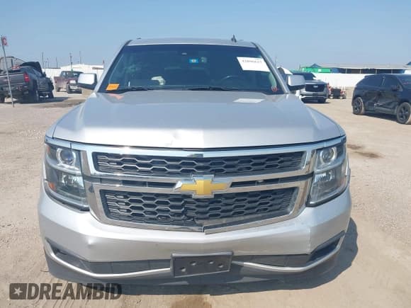✅ 2015 Chevrolet Suburban LT • VIN: 1GNSCJKC9FR271308 • Lot: 42896617. Wystawiony na IAAI z przebiegiem 202 547 mil. Bezpłatny archiwum sprzedaży aukcyjnych z USA i szczegółowy raport historii pojazdu na DreamBid. Zdjęcie 12.