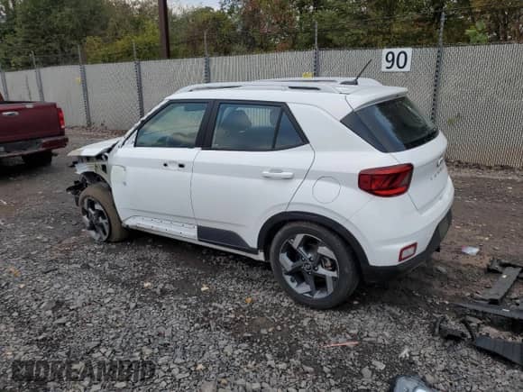 2023 Hyundai Venue Limited with VIN KMHRC8A31PU235642, listed as a Copart auction lot 86133125 with 31,218 mi miles and Salvage title. Bid and sale history available at DreamBid. Image 2.