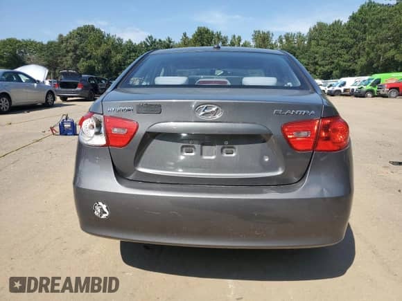2008 Hyundai Elantra GLS z VIN KMHDU46DX8U317310, wystawiony jako Copart lot #69390604 z przebiegiem 160 969 mil mil oraz Szkoda całkowita • Salvage title. Historia ofert i sprzedaży dostępna na DreamBid. Obrazek 6.