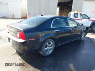 2012 Chevrolet Malibu 2LT z VIN 1G1ZD5EU4CF123265, wystawiony jako IAAI lot #43399908 z przebiegiem 146 993 mil mil oraz . Historia ofert i sprzedaży dostępna na DreamBid. Obrazek 4.