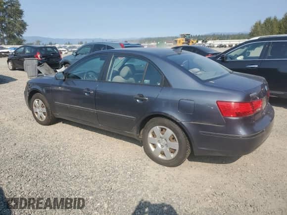 2009 Hyundai Sonata GLS z VIN 5NPET46C39H531800, wystawiony jako Copart lot #70647374 z przebiegiem 234 469 mil mil oraz Czysty tytuł • Clean title. Historia ofert i sprzedaży dostępna na DreamBid. Obrazek 2.