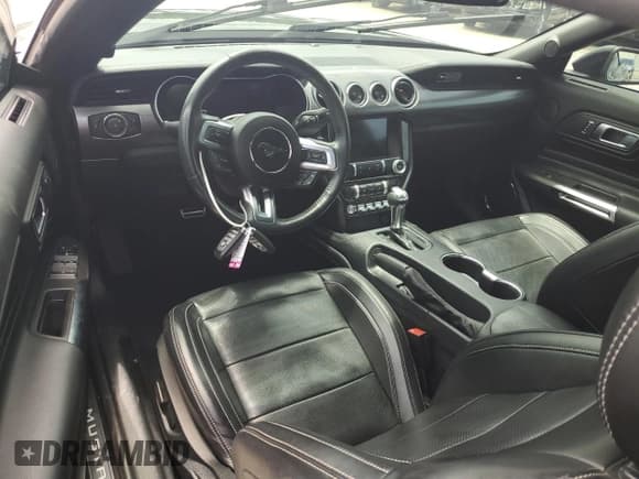 ✅ 2020 Ford Mustang GT Premium • VIN: 1FATP8FF2L5157741 • Lot: 56276665. Listed on Copart with 35,859 mi. Free auction sales archive from the USA and detailed vehicle history report at DreamBid. Image 8.