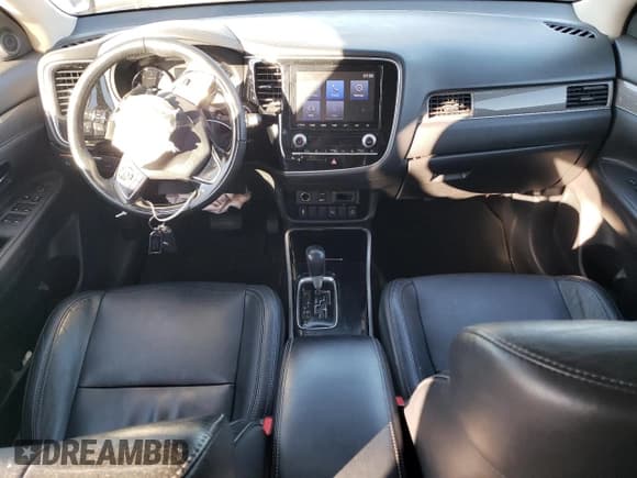 ✅ 2020 Mitsubishi Outlander SE • VIN: JA4AD3A33LZ042935 • Lot: 57334625. Listed on Copart with 89,231 mi. Free auction sales archive from the USA and detailed vehicle history report at DreamBid. Image 8.