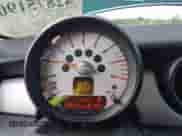 2011 MINI Hardtop with VIN WMWSU3C58BT091720, listed as a IAAI auction lot 42875190 with 60,918 mi miles and . Bid and sale history available at DreamBid. Image 7.