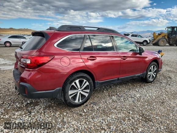 ✅ 2018 Subaru Outback Limited • VIN: 4S4BSANC7J3227726 • Lot: 85649845. Listed on Copart with 102,895 mi. Free auction sales archive from the USA and detailed vehicle history report at DreamBid. Image 3.