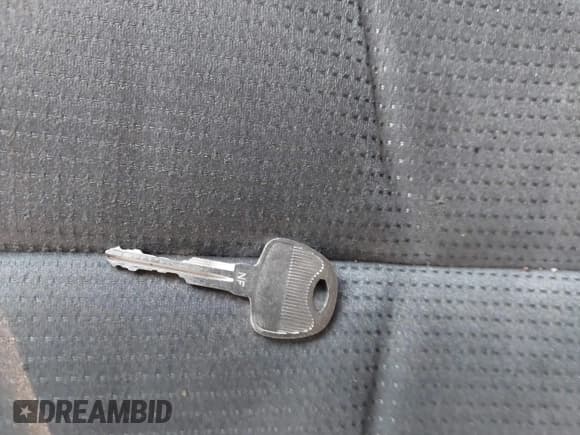 ✅ 2010 Hyundai Sonata GLS • VIN: 5NPET4AC8AH653676 • Лот: 41366791. Опубликован ранее на IAAI с пробегом 172 436 миль. Бесплатный доступ к архиву аукционных продаж из США и подробный отчёт об истории автомобиля на DreamBid. Изображение 11.