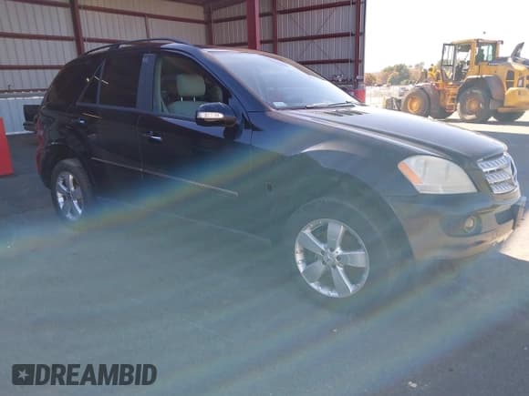 ✅ 2006 Mercedes-Benz M 500 • VIN: 4JGBB75E46A062287 • Lot: 43382855. Wystawiony na IAAI z przebiegiem 81 099 mil. Bezpłatny archiwum sprzedaży aukcyjnych z USA i szczegółowy raport historii pojazdu na DreamBid. Zdjęcie 1.