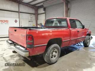 1997 Dodge 1500 с VIN 3B7HF13YXVG738903, выставлен на аукционе Copart как лот 41641945 с пробегом 206 009 миль миль и Списание • Salvage title. История ставок и продаж доступна на DreamBid. Изображение 3.