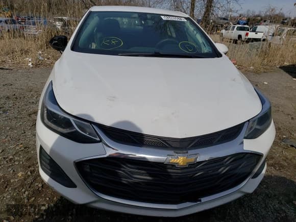 ✅ 2019 Chevrolet Cruze LT • VIN: 1G1BE5SM2K7146765 • Lot: 43485573. Listed on Copart with 109,685 mi. Free auction sales archive from the USA and detailed vehicle history report at DreamBid. Image 5.