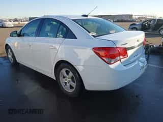 2016 Chevrolet Cruze LT z VIN 1G1PE5SB9G7175787, wystawiony jako IAAI lot #43552094 z przebiegiem 92 068 mil mil oraz . Historia ofert i sprzedaży dostępna na DreamBid. Obrazek 3.