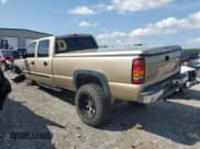 ✅ 2004 GMC Sierra 2500HD • VIN: 1GTHK231X4F155588 • Лот: 63125024. Опубликован ранее на Copart с пробегом 111 238 миль. Бесплатный доступ к архиву аукционных продаж из США и подробный отчёт об истории автомобиля на DreamBid. Изображение 2.