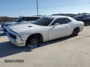 ✅ 2010 Dodge Challenger SE • VIN: 2B3CJ4DV0AH319453 • Lot: 85940654. Wystawiony na Copart z przebiegiem 239 518 mil. Bezpłatny archiwum sprzedaży aukcyjnych z USA i szczegółowy raport historii pojazdu na DreamBid. Zdjęcie 1.