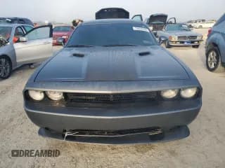 ✅ 2012 Dodge Challenger SRT-8 392 • VIN: 2C3CDYCJ5CH108526 • Lot: 76629354. Wystawiony na Copart z przebiegiem Nie podano. Bezpłatny archiwum sprzedaży aukcyjnych z USA i szczegółowy raport historii pojazdu na DreamBid. Zdjęcie 5.