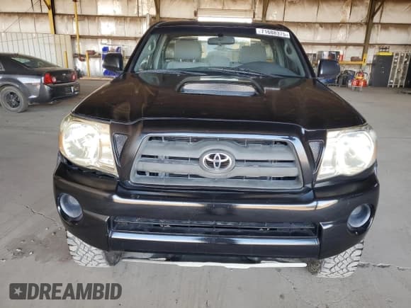 ✅ 2008 Toyota Tacoma • VIN: 5TEPX42N18Z536042 • Lot: 71688375. Wystawiony na Copart z przebiegiem 83 118 mil. Bezpłatny archiwum sprzedaży aukcyjnych z USA i szczegółowy raport historii pojazdu na DreamBid. Zdjęcie 5.