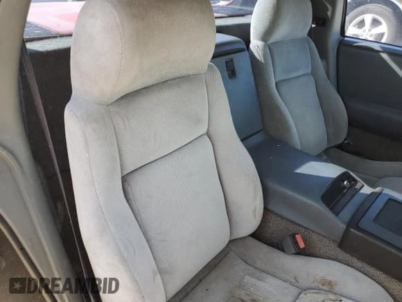 ✅ 1988 Pontiac Fiero • VIN: 1G2PE11R1JP219470 • Lot: 77772864. Wystawiony na Copart z przebiegiem 94 011 mil. Bezpłatny archiwum sprzedaży aukcyjnych z USA i szczegółowy raport historii pojazdu na DreamBid. Zdjęcie 10.