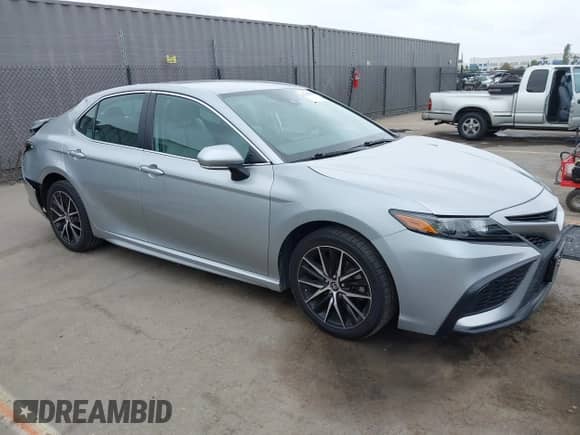 2022 Toyota Camry SE with VIN 4T1G11BK7NU054732, listed as a IAAI auction lot 42419158 with 46,356 mi miles and . Bid and sale history available at DreamBid. Image 1.