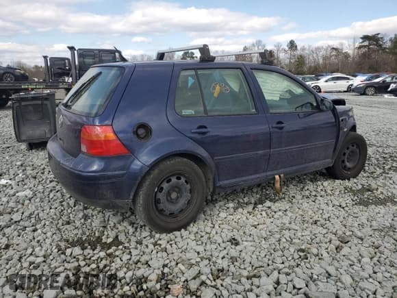 ✅ 2003 Volkswagen Golf GL • VIN: 9BWFK61J434058324 • Lot: 46119445. Wystawiony na Copart z przebiegiem Nie podano. Bezpłatny archiwum sprzedaży aukcyjnych z USA i szczegółowy raport historii pojazdu na DreamBid. Zdjęcie 3.
