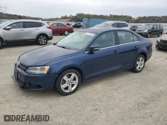 ✅ 2014 Volkswagen Jetta TDI • VIN: 3VWLL7AJ5EM366784 • Лот: 87116575. Опубликован ранее на Copart с пробегом 144 836 миль. Бесплатный доступ к архиву аукционных продаж из США и подробный отчёт об истории автомобиля на DreamBid. Изображение 1.