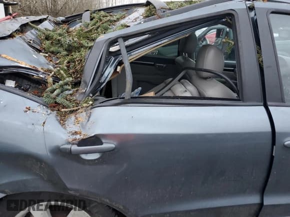 ✅ 2008 Hyundai Santa Fe SE • VIN: 5NMSH73E98H172489 • Lot: 82557524. Listed on Copart with 259,062 mi. Free auction sales archive from the USA and detailed vehicle history report at DreamBid. Image 10.