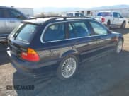 ✅ 2002 BMW 3 Series 325xi • VIN: WBAEP33472PF01043 • Лот: 42270088. Опубликован ранее на IAAI с пробегом 169 737 миль. Бесплатный доступ к архиву аукционных продаж из США и подробный отчёт об истории автомобиля на DreamBid. Изображение 4.