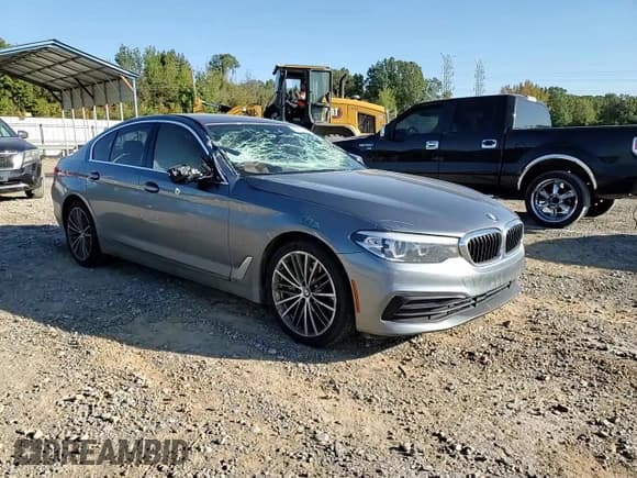 ✅ 2019 BMW 5 Series 530i xDrive • VIN: WBAJA7C50KWW05103 • Лот: 89727695. Опубликован ранее на Copart с пробегом 56 274 миль. Бесплатный доступ к архиву аукционных продаж из США и подробный отчёт об истории автомобиля на DreamBid. Изображение 13.