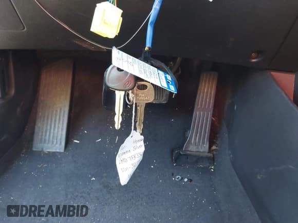 ✅ 2015 Hyundai Elantra SE • VIN: KMHDH4AE8FU381735 • Lot: 43453591. Listed on IAAI with 98,245 mi. Free auction sales archive from the USA and detailed vehicle history report at DreamBid. Image 11.