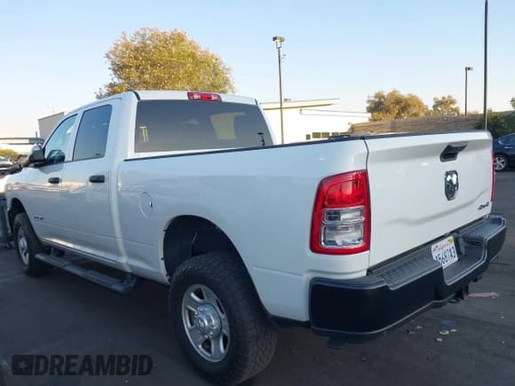 ✅ 2019 Ram 2500 Tradesman • VIN: 3C6UR5CJXKG518504 • Лот: 42942321. Опубликован ранее на IAAI с пробегом 38 645 миль. Бесплатный доступ к архиву аукционных продаж из США и подробный отчёт об истории автомобиля на DreamBid. Изображение 14.