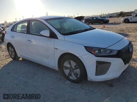 ✅ 2017 Hyundai Ioniq Blue • VIN: KMHC65LC9HU031472 • Lot: 80859004. Wystawiony na Copart z przebiegiem 169 411 mil. Bezpłatny archiwum sprzedaży aukcyjnych z USA i szczegółowy raport historii pojazdu na DreamBid. Zdjęcie 4.