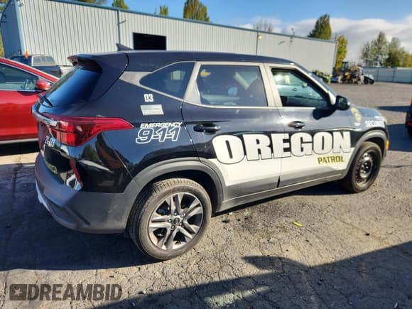 ✅ 2021 Kia Seltos LX • VIN: KNDEPCAA1M7211697 • Lot: 84421005. Listed on Copart with 150,229 mi. Free auction sales archive from the USA and detailed vehicle history report at DreamBid. Image 3.