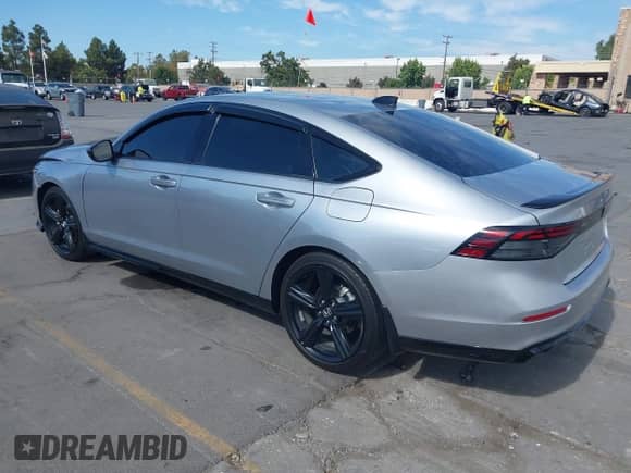 2024 Honda Accord Sport-L с VIN 1HGCY2F75RA012109, выставлен на аукционе IAAI как лот 43236975 с пробегом 16 140 миль миль и . История ставок и продаж доступна на DreamBid. Изображение 3.