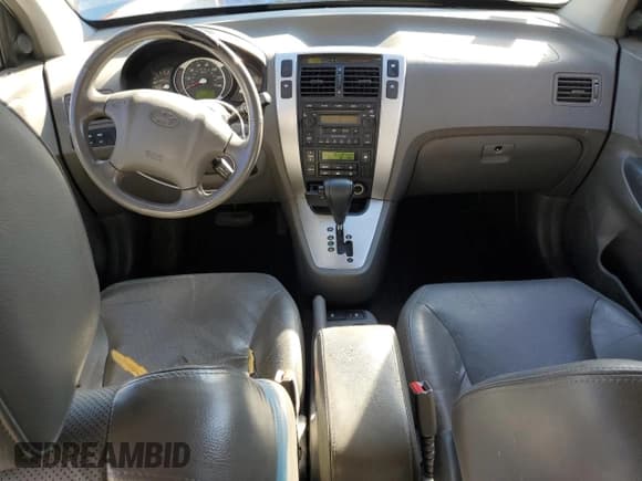 ✅ 2006 Hyundai Tucson GLS • VIN: KM8JN72D16U330001 • Лот: 86533685. Опубликован ранее на Copart с пробегом 197 830 миль. Бесплатный доступ к архиву аукционных продаж из США и подробный отчёт об истории автомобиля на DreamBid. Изображение 8.