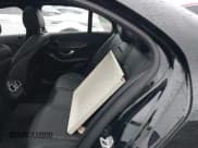 ✅ 2016 Mercedes-Benz C 300 • VIN: 55SWF4KB0GU139151 • Lot: 43635743. Wystawiony na IAAI z przebiegiem 33 416 mil. Bezpłatny archiwum sprzedaży aukcyjnych z USA i szczegółowy raport historii pojazdu na DreamBid. Zdjęcie 8.