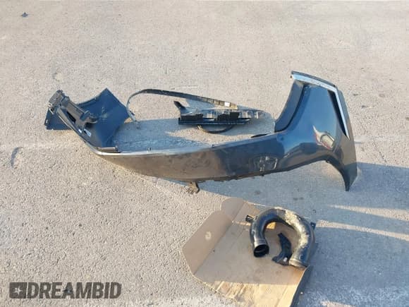 ✅ 2024 Kia Soul LX • VIN: KNDJ23AUXR7914052 • Lot: 41774414. Wystawiony na IAAI z przebiegiem 39 835 mil. Bezpłatny archiwum sprzedaży aukcyjnych z USA i szczegółowy raport historii pojazdu na DreamBid. Zdjęcie 12.