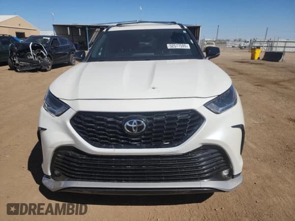 ✅ 2021 Toyota Highlander XSE • VIN: 5TDLZRBH8MS125325 • Lot: 52577595. Wystawiony na Copart z przebiegiem 82 846 mil. Bezpłatny archiwum sprzedaży aukcyjnych z USA i szczegółowy raport historii pojazdu na DreamBid. Zdjęcie 5.