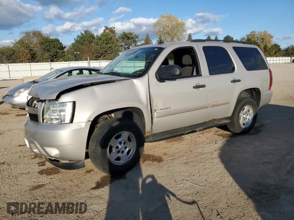 ✅ 2007 Chevrolet Tahoe LT • VIN: 1GNFK130X7J281404 • Lot: 90837915. Wystawiony na Copart z przebiegiem 194 452 mil. Bezpłatny archiwum sprzedaży aukcyjnych z USA i szczegółowy raport historii pojazdu na DreamBid. Zdjęcie 1.