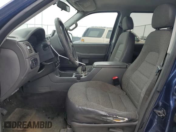 ✅ 2005 Ford Explorer XLS • VIN: 1FMZU62K95UA75594 • Lot: 87932895. Listed on Copart with 248,661 mi. Free auction sales archive from the USA and detailed vehicle history report at DreamBid. Image 7.
