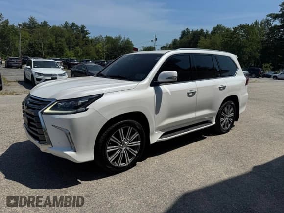 ✅ 2016 Lexus LX 570 • VIN: JTJHY7AX6G4219108 • Lot: 67242825. Wystawiony na Copart z przebiegiem 93 069 mil. Bezpłatny archiwum sprzedaży aukcyjnych z USA i szczegółowy raport historii pojazdu na DreamBid. Zdjęcie 2.
